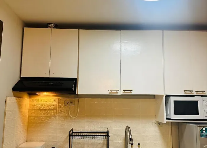 2br Unit Near Bgc * Manila